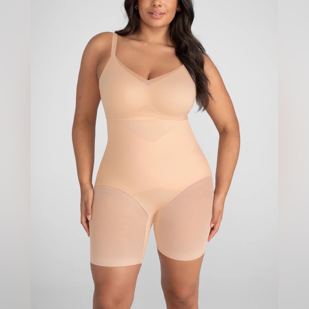Honey Love SuperPower Short Size XL in color SAND